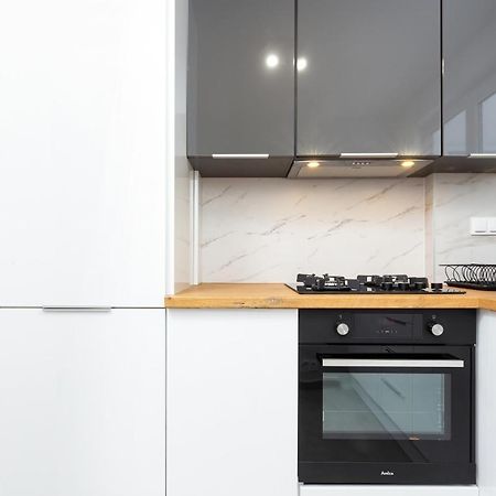 Studio City Center Zlota Street By Renters Warsaw Exterior photo