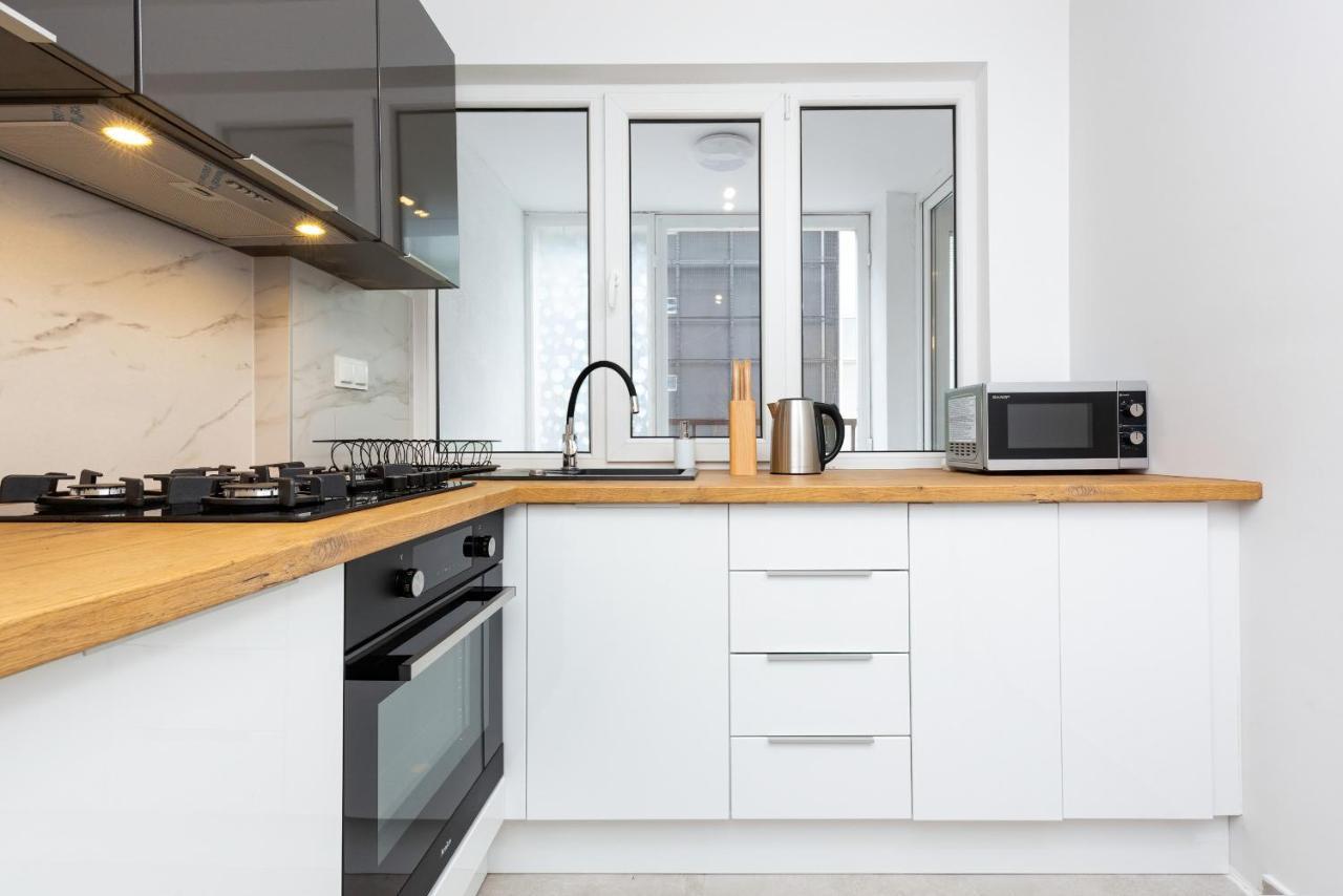 Studio City Center Zlota Street By Renters Warsaw Exterior photo