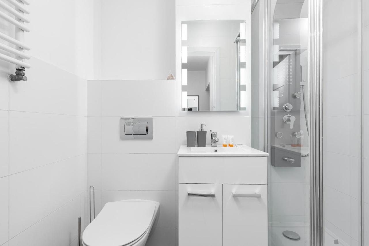 Studio City Center Zlota Street By Renters Warsaw Exterior photo
